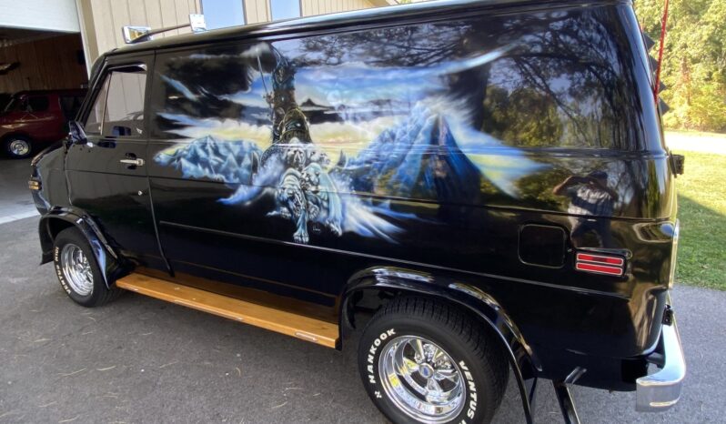 
								1977 Chevrolet G20 full									