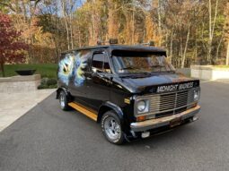 
										1977 Chevrolet G20 full									