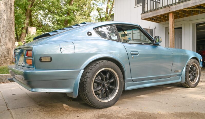 
								1976 Datsun 280Z 4-Speed full									