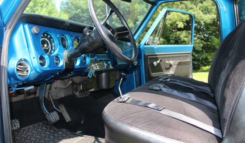 								1972 Chevrolet C30 Cheyenne 4×4 full									