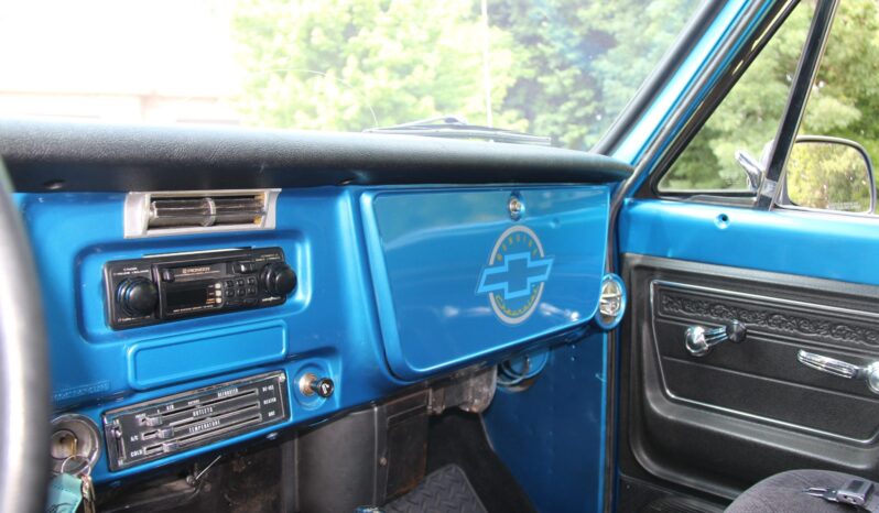 								1972 Chevrolet C30 Cheyenne 4×4 full									