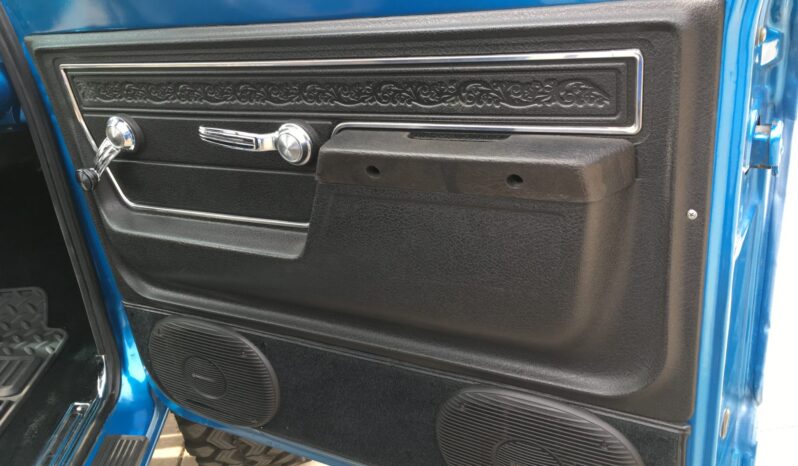 								1972 Chevrolet C30 Cheyenne 4×4 full									