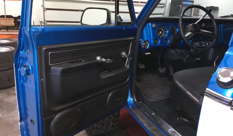 								1972 Chevrolet C30 Cheyenne 4×4 full									