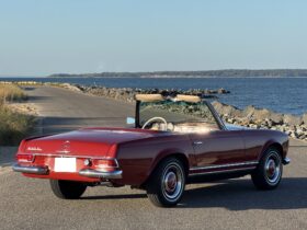 1966 Mercedes-Benz 230SL 4-Speed