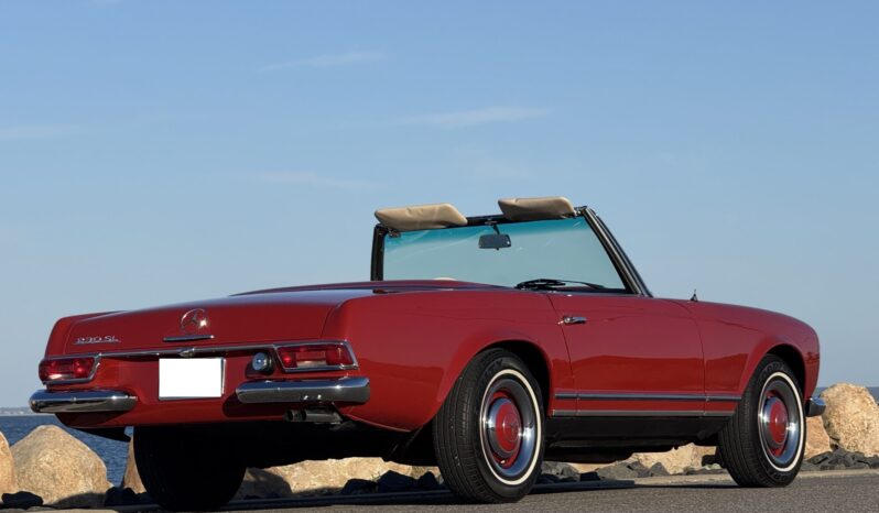 								1966 Mercedes-Benz 230SL 4-Speed full									