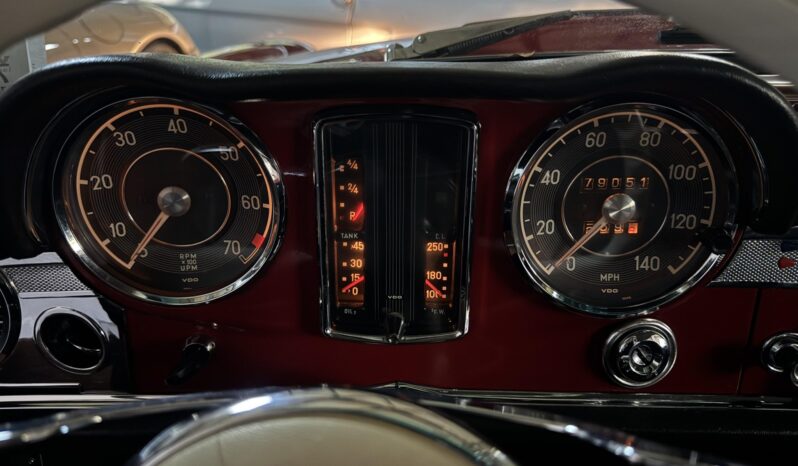 								1966 Mercedes-Benz 230SL 4-Speed full									