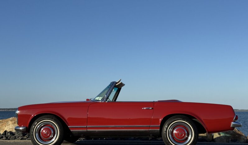 								1966 Mercedes-Benz 230SL 4-Speed full									