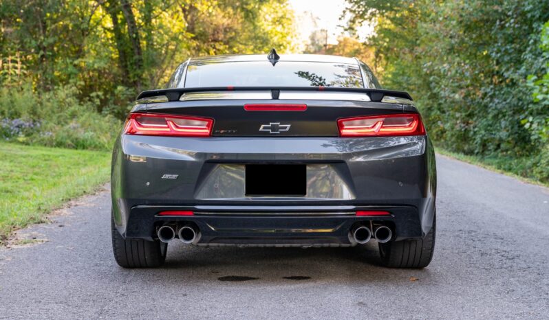 								2017 Chevrolet Camaro 2SS Coupe 50th Anniversary full									