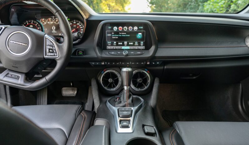 								2017 Chevrolet Camaro 2SS Coupe 50th Anniversary full									