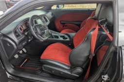 
										2015 Dodge Challenger SRT Hellcat 6-Speed full									