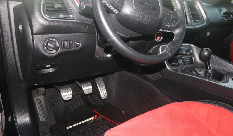 
								2015 Dodge Challenger SRT Hellcat 6-Speed full									