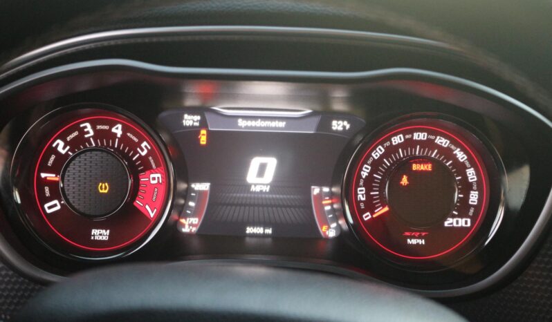 
								2015 Dodge Challenger SRT Hellcat 6-Speed full									