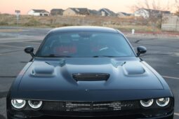 
										2015 Dodge Challenger SRT Hellcat 6-Speed full									