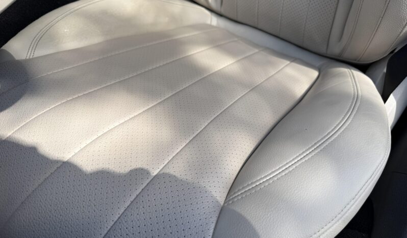 
								2017 Mercedes-Benz E400 4MATIC Wagon full									