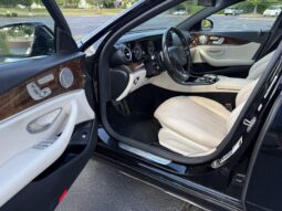 
										2017 Mercedes-Benz E400 4MATIC Wagon full									