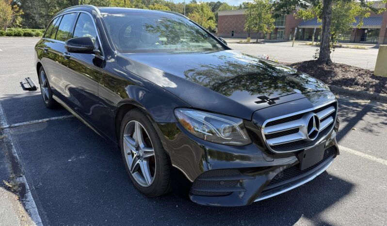 
								2017 Mercedes-Benz E400 4MATIC Wagon full									