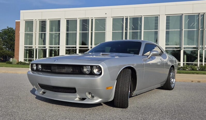 
								2008 Dodge Challenger SRT8 First Edition full									