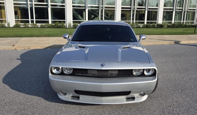 
								2008 Dodge Challenger SRT8 First Edition full									