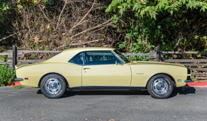 								1968 Chevrolet Camaro Coupe 5-Speed full									