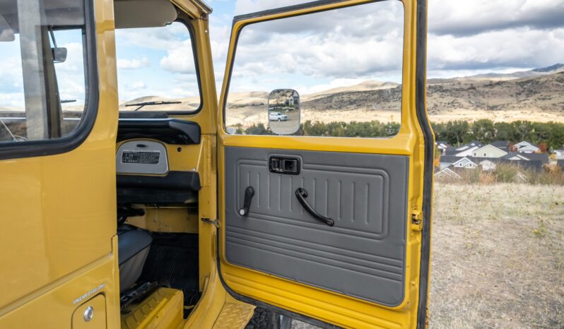 								1977 Toyota Land Cruiser FJ40 full									