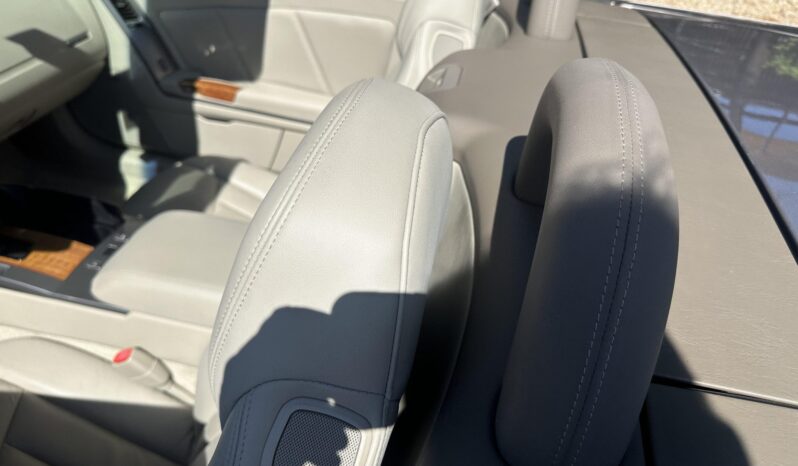 								2005 Cadillac XLR full									