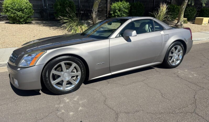 								2005 Cadillac XLR full									