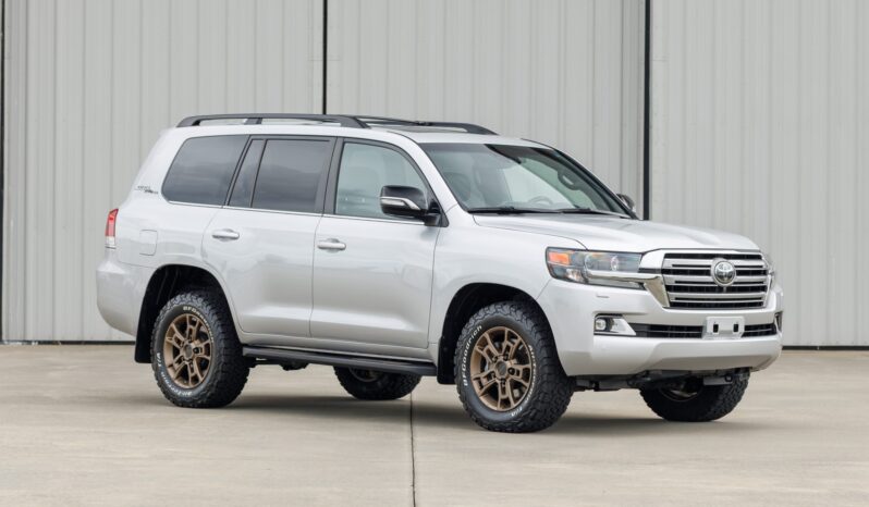 								2021 Toyota Land Cruiser URJ200 Heritage Edition full									