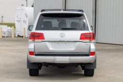 										2021 Toyota Land Cruiser URJ200 Heritage Edition full									