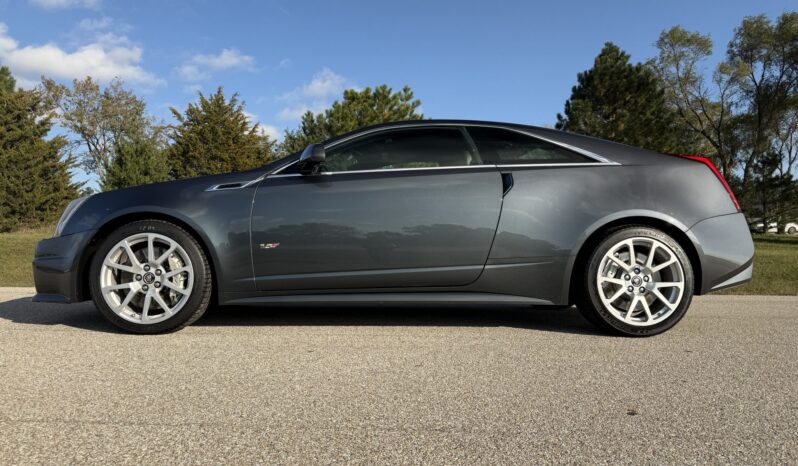 								2013 Cadillac CTS-V Coupe 6-Speed full									
