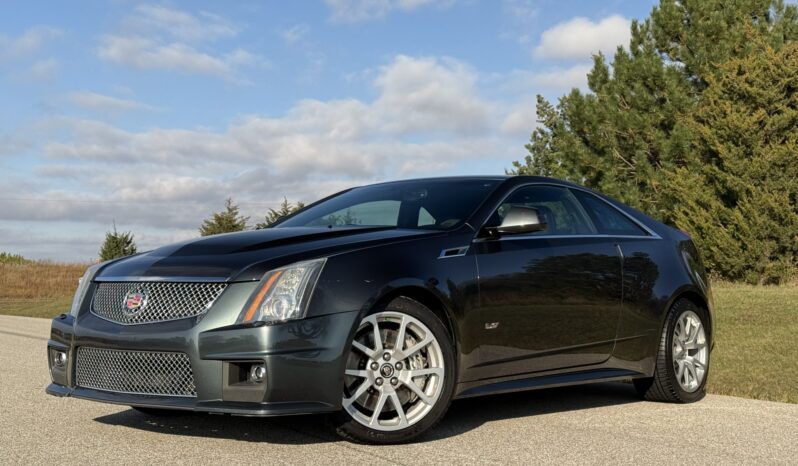 								2013 Cadillac CTS-V Coupe 6-Speed full									