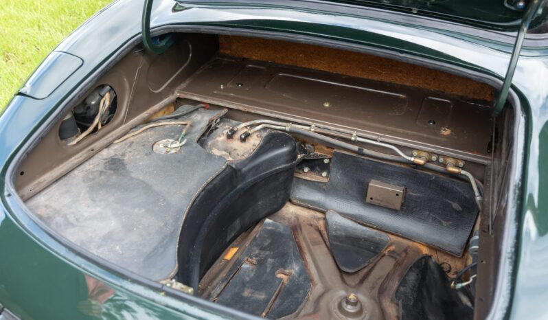 								1974 Jaguar E-Type Series III Roadster V12 full									