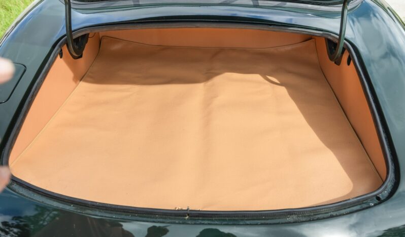 								1974 Jaguar E-Type Series III Roadster V12 full									