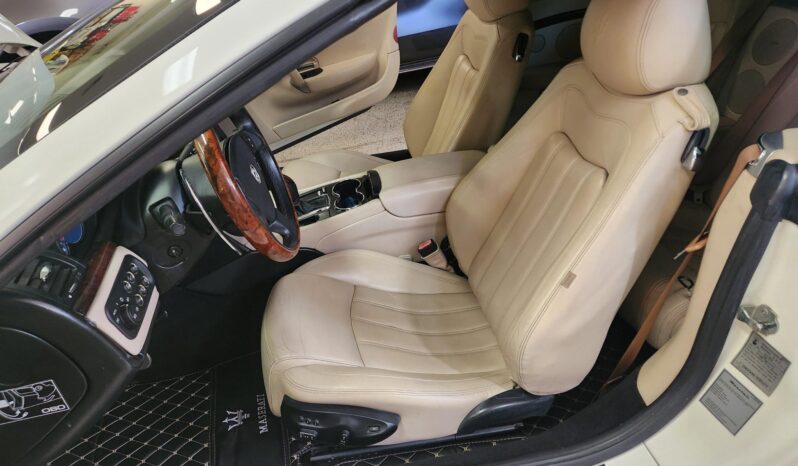 								2011 Maserati GranTurismo Convertible full									