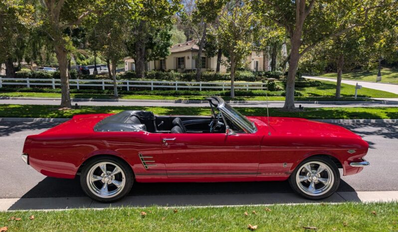 								1966 Ford Mustang Convertible 289 full									