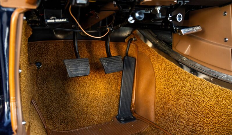 								1963 Chevrolet Corvette Split-Window Coupe 4-Speed full									