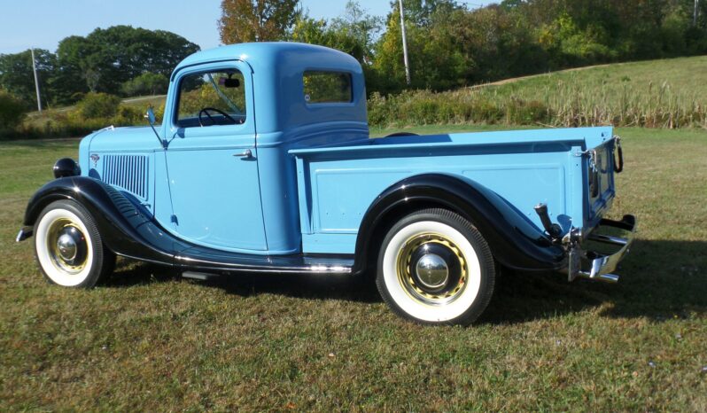 								1936 Ford Model 68 Pickup full									