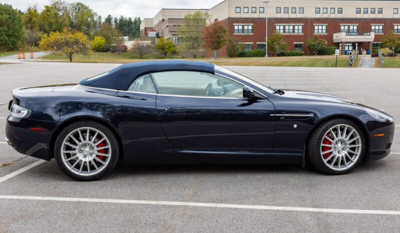 								2007 Aston Martin DB9 Volante 6-Speed full									