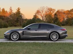 										2017 Porsche Panamera full									