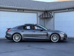 										2017 Porsche Panamera full									