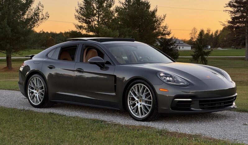 								2017 Porsche Panamera full									
