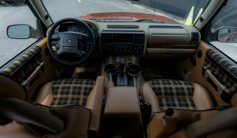 								1999 Land Rover Discovery II SE7 full									