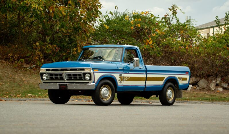 								1976 Ford F-250 Custom Bicentennial full									