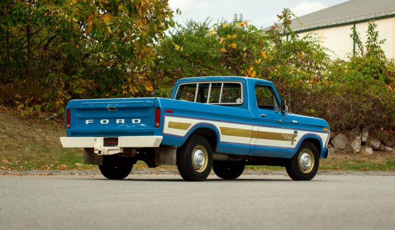 								1976 Ford F-250 Custom Bicentennial full									