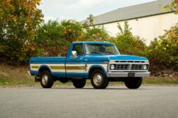 										1976 Ford F-250 Custom Bicentennial full									