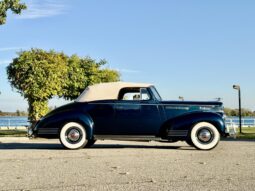 										1941 Packard One-Ten Series 1900 Deluxe full									