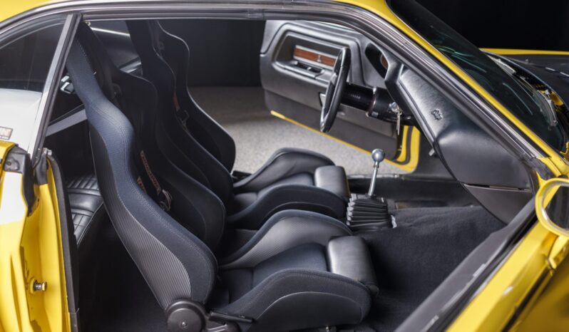 								1970 Dodge Challenger 340 Six Pack 5-Speed full									