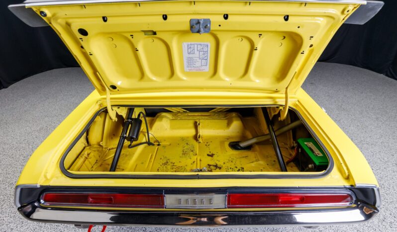 								1970 Dodge Challenger 340 Six Pack 5-Speed full									