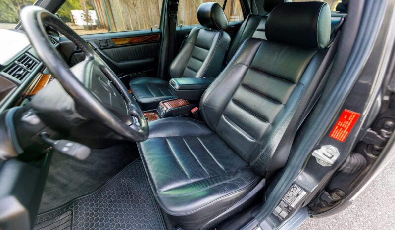 								1994 Mercedes-Benz E500 full									