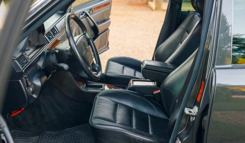 								1994 Mercedes-Benz E500 full									