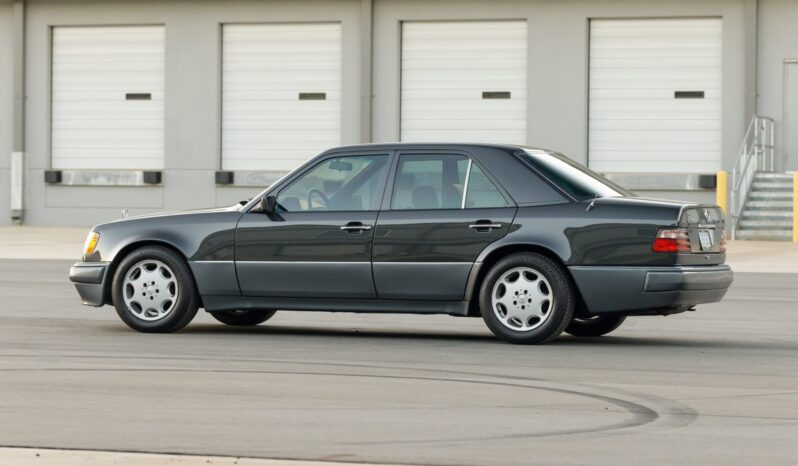 								1994 Mercedes-Benz E500 full									